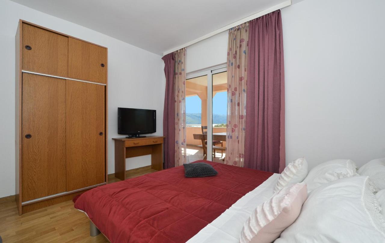 Apartments Luciano セゲット・ヴラニツァ エクステリア 写真