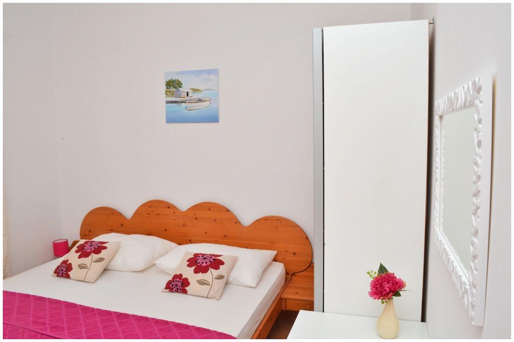 Apartments Luciano セゲット・ヴラニツァ 部屋 写真